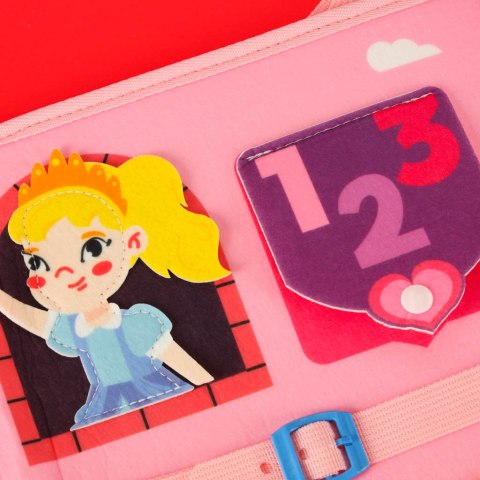 Tablica manipulacyjna sensoryczna montessori walizka plecak różowa Tablica manipulacyjna sensoryczna montessori walizka plecak różowa